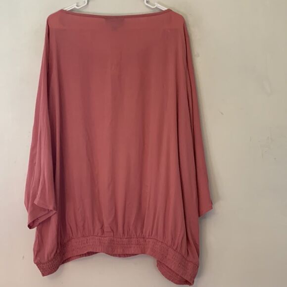 Lane Bryant mauve blouson blouse with crocheted shoulders Size 18/20 NWT - Picture 7 of 8